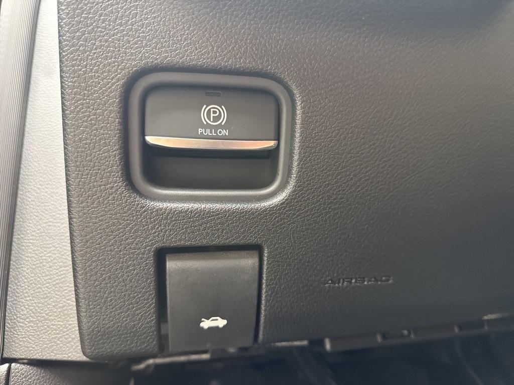 new 2025 Jeep Grand Cherokee L car, priced at $41,000