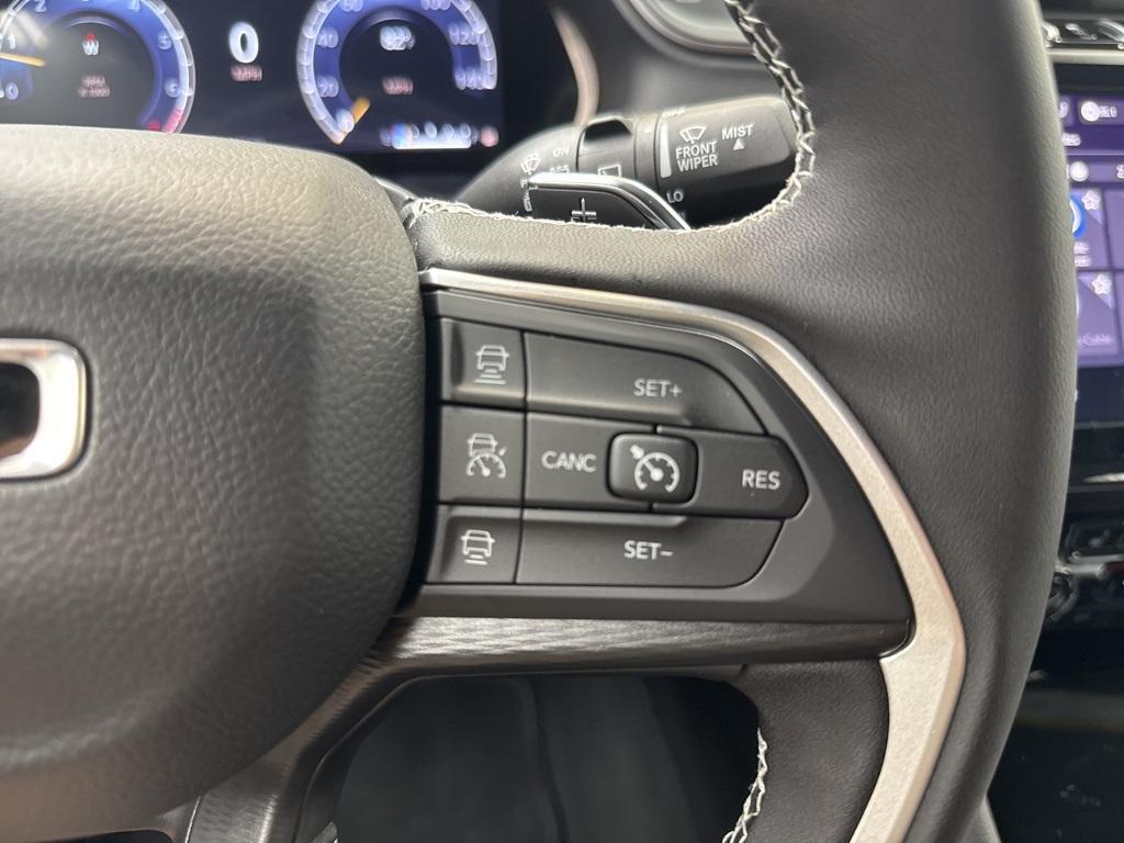 new 2025 Jeep Grand Cherokee L car, priced at $41,000