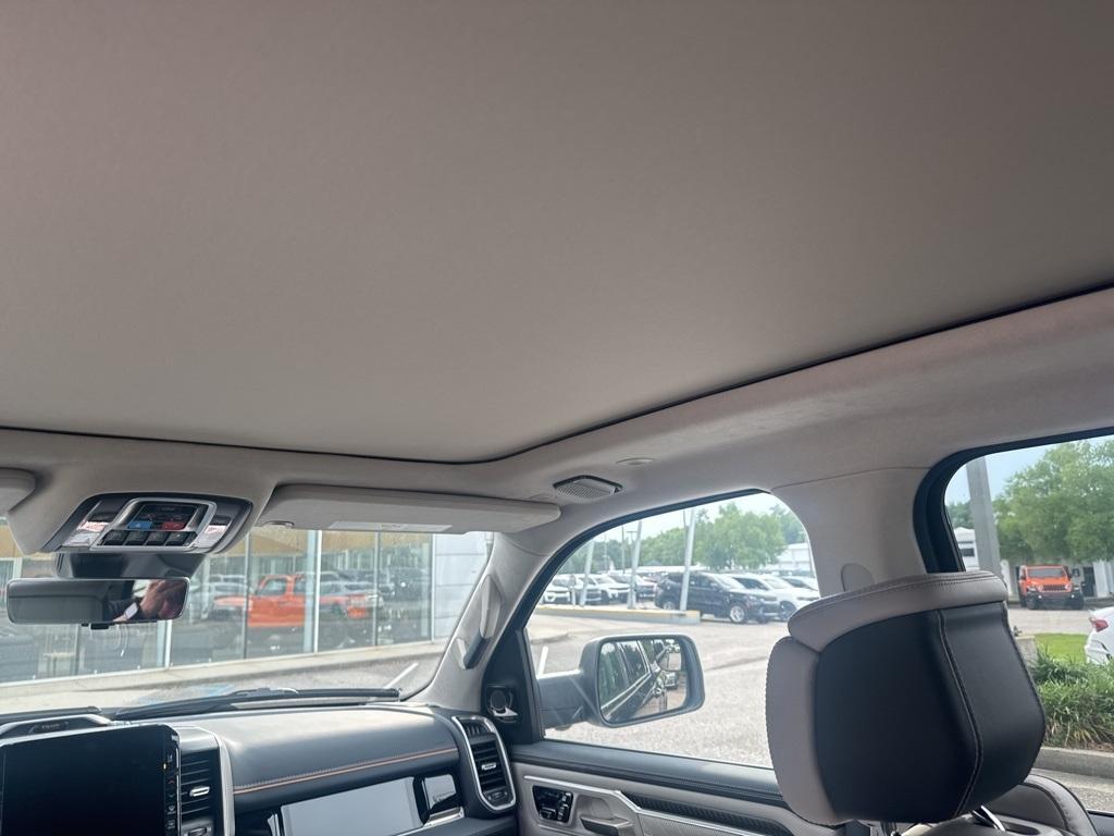 new 2025 Ram 1500 car