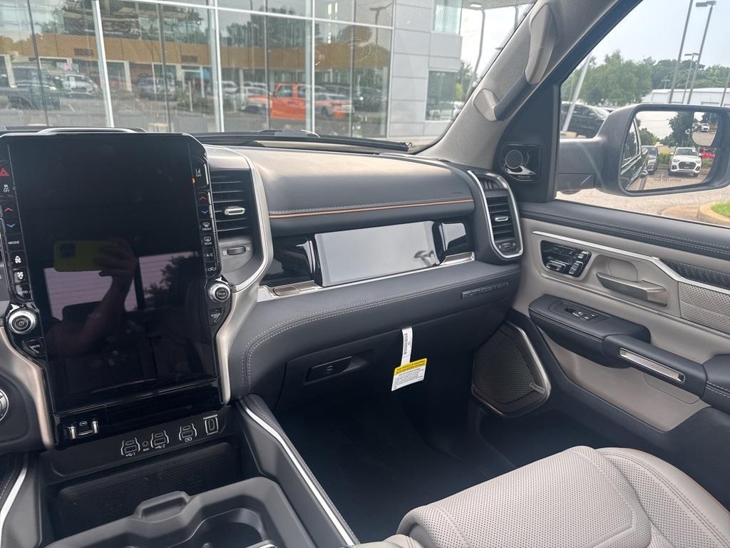 new 2025 Ram 1500 car