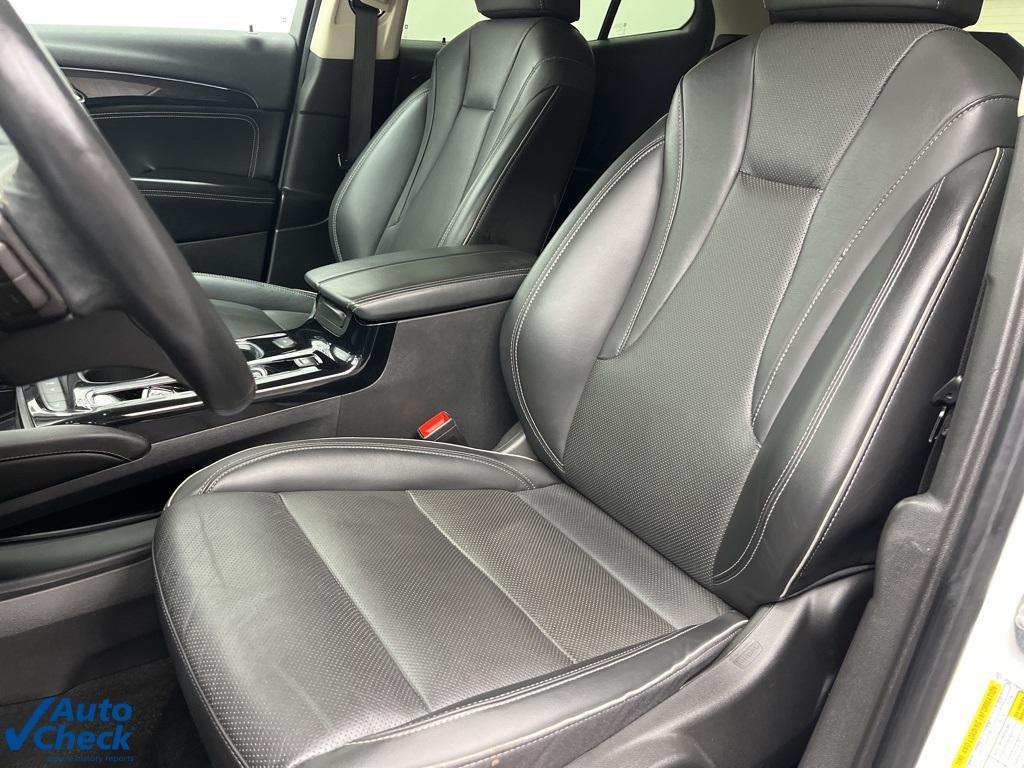 used 2023 Buick Envision car, priced at $22,400