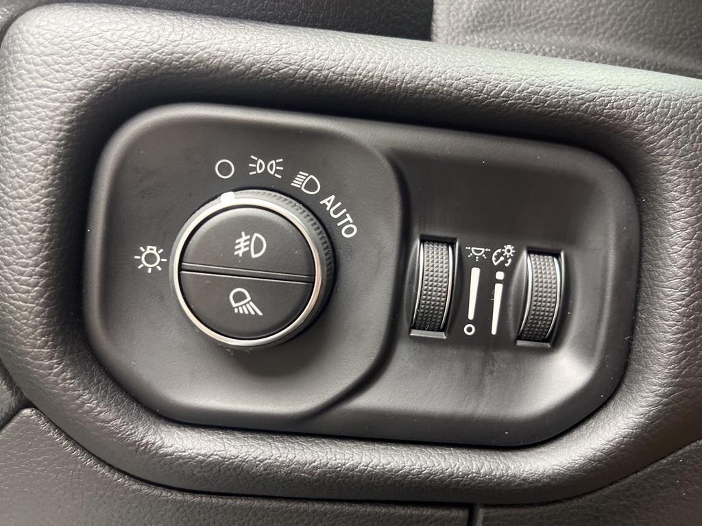 new 2025 Ram 1500 car, priced at $54,574