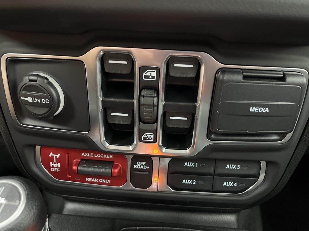 new 2025 Jeep Gladiator car, priced at $48,000