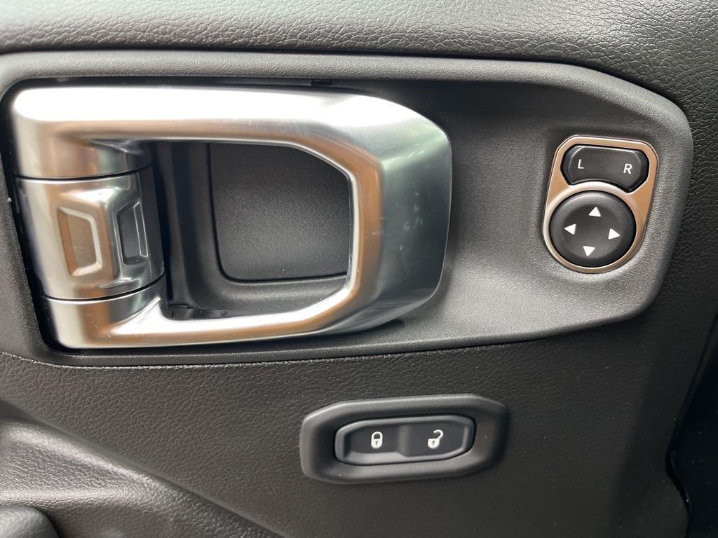 new 2025 Jeep Gladiator car, priced at $48,000
