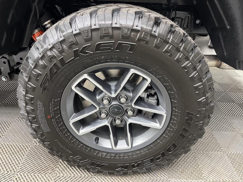 new 2025 Jeep Gladiator car, priced at $48,000