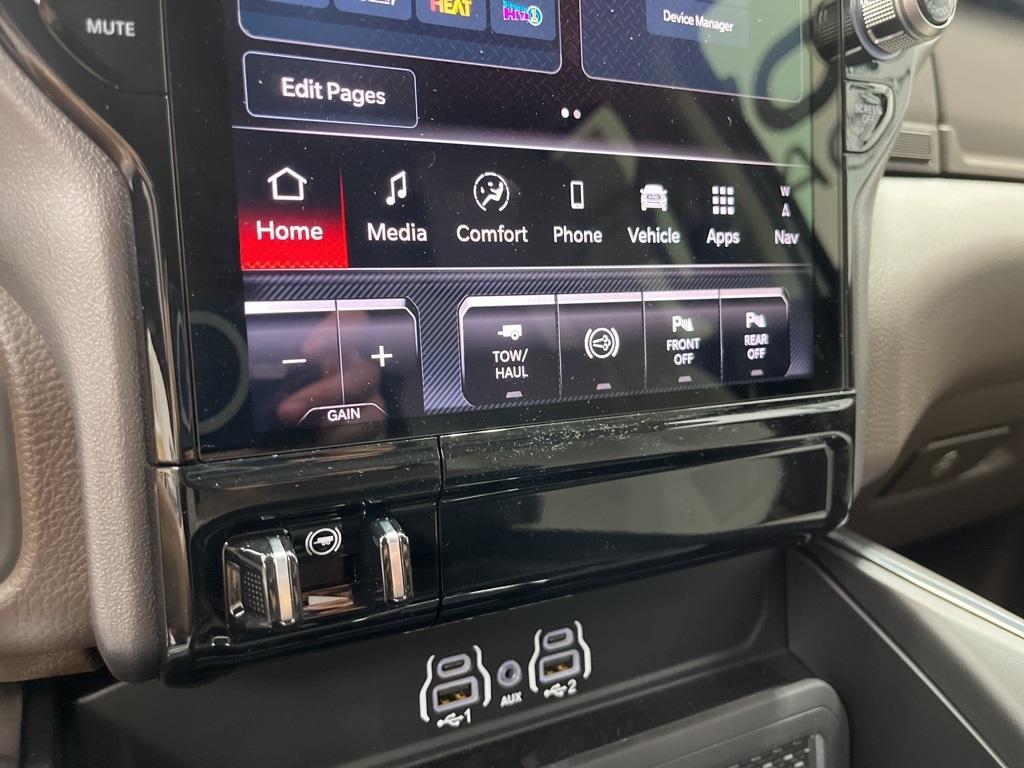 new 2025 Ram 3500 car, priced at $81,334