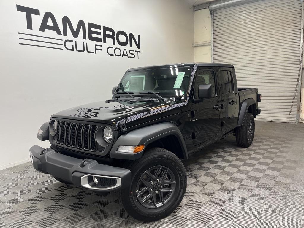 new 2025 Jeep Gladiator car, priced at $44,885