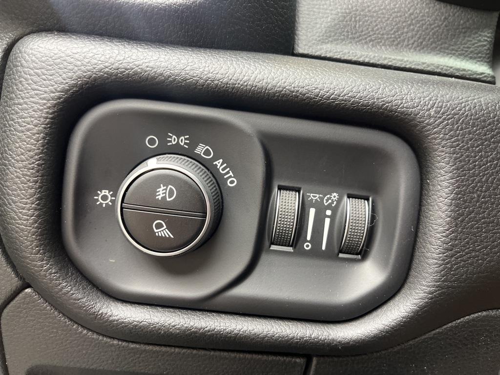 new 2025 Ram 1500 car, priced at $53,000