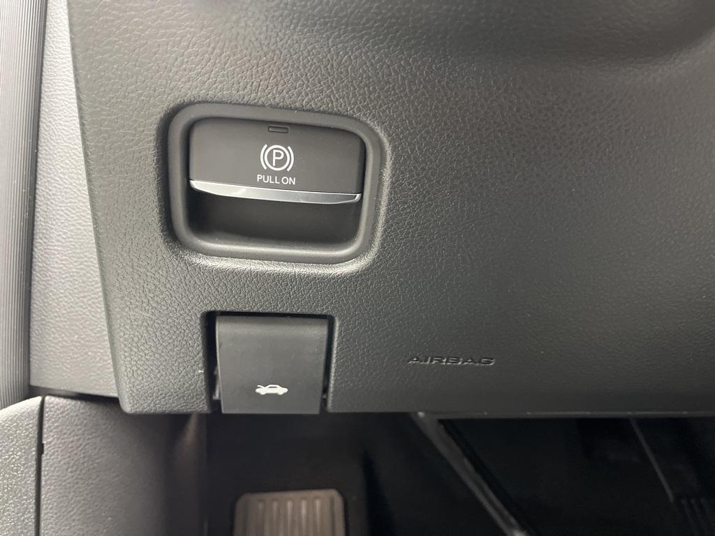 new 2025 Jeep Grand Cherokee L car, priced at $50,689