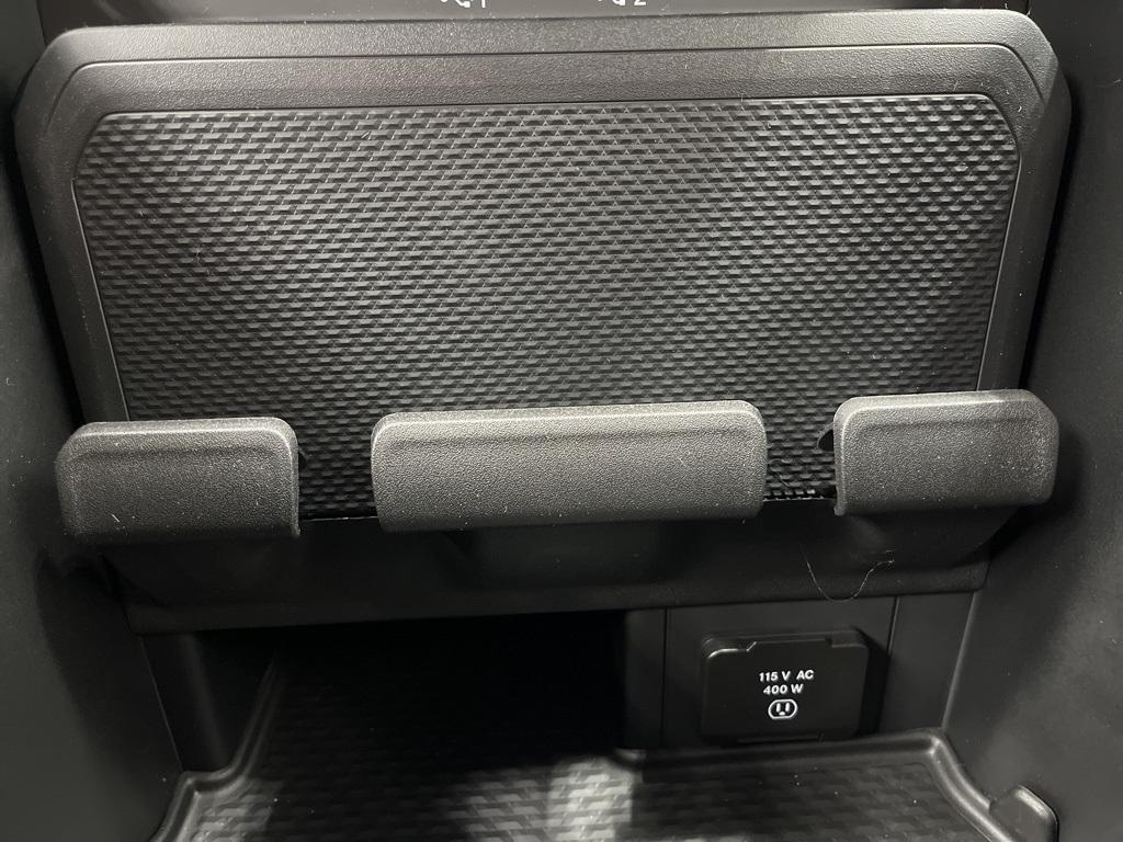 new 2025 Ram 1500 car, priced at $55,375