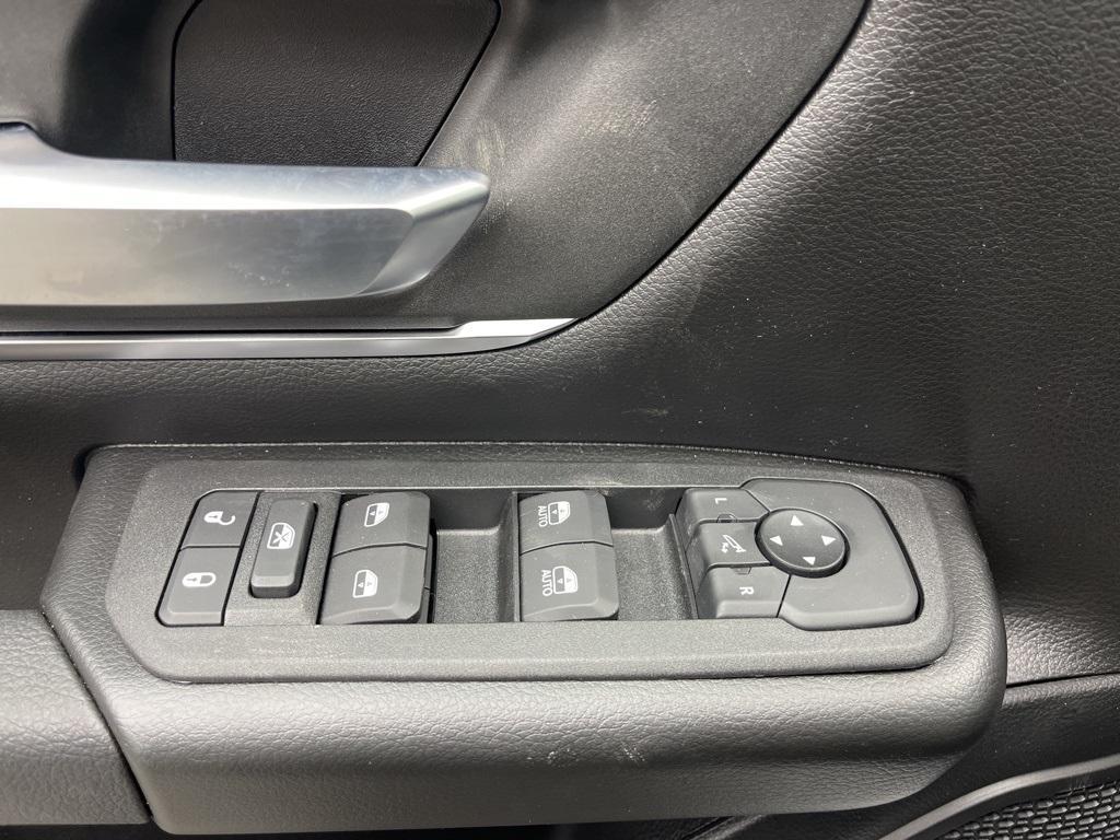 new 2025 Ram 1500 car, priced at $55,375