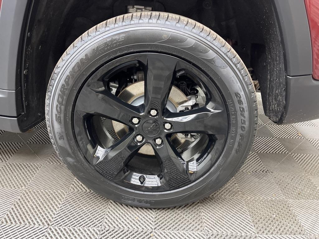 new 2025 Jeep Grand Cherokee car, priced at $52,160