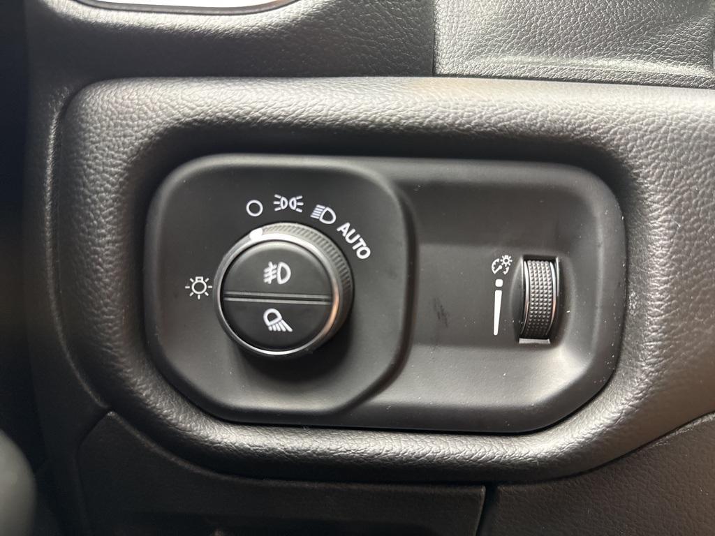 new 2025 Ram 1500 car, priced at $51,172