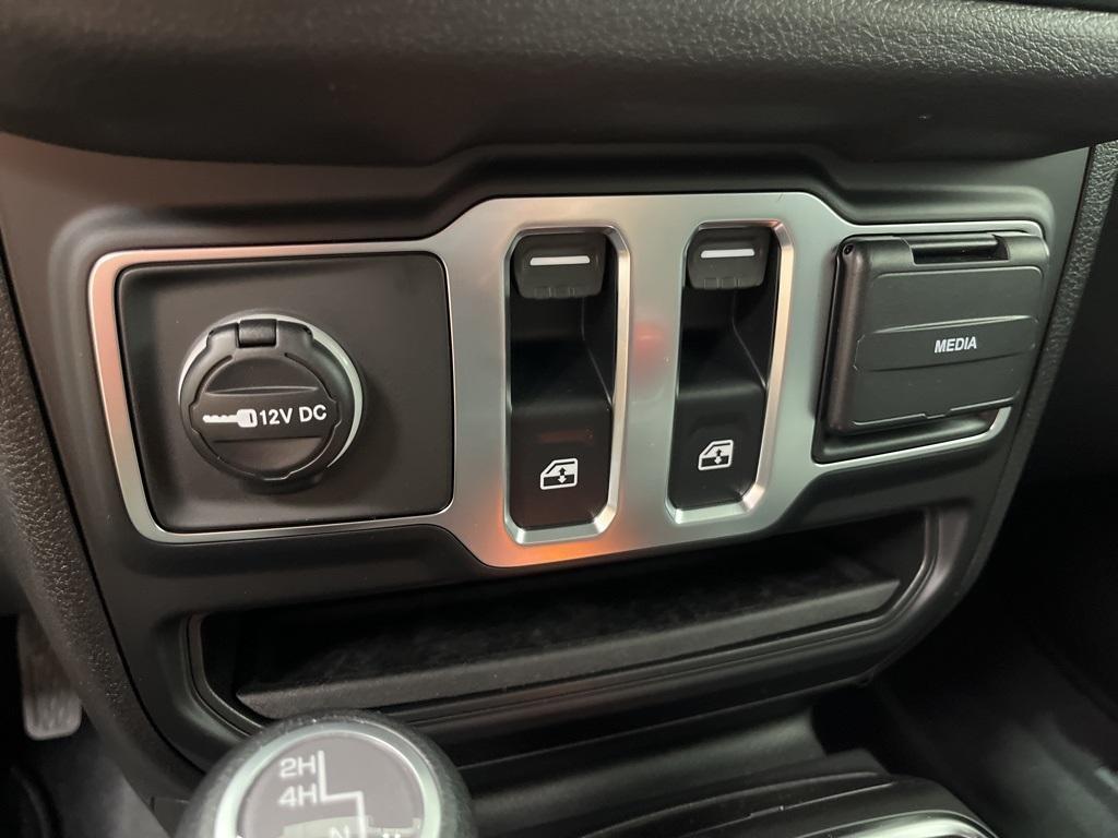 new 2026 Jeep Wrangler car, priced at $35,785