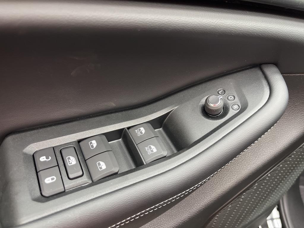 new 2025 Jeep Grand Cherokee L car, priced at $46,561