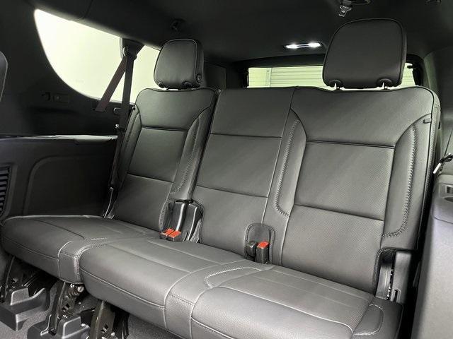 new 2025 GMC Yukon XL car