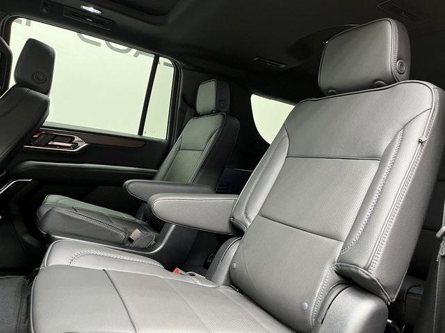 new 2025 GMC Yukon XL car