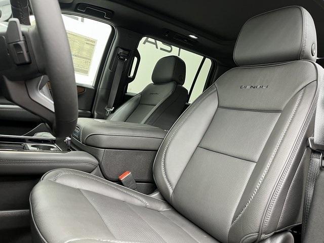 new 2025 GMC Yukon XL car