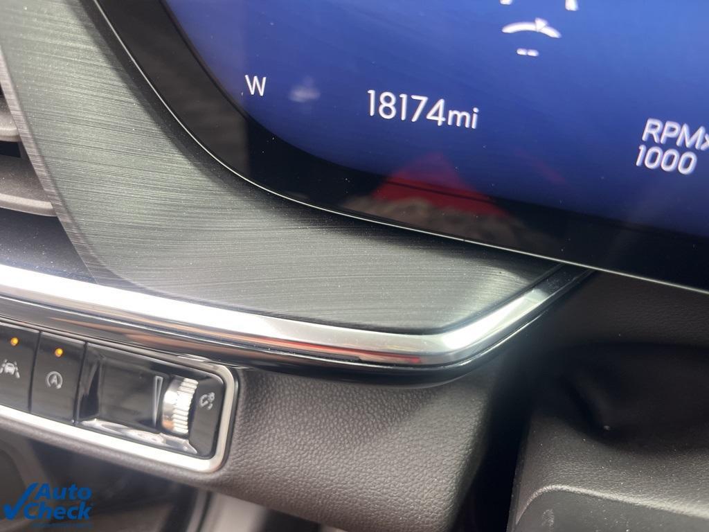 used 2024 Buick Envision car, priced at $29,999
