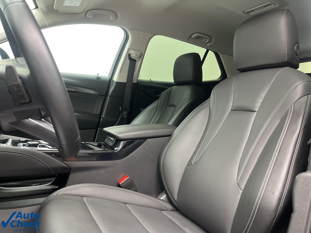 used 2024 Buick Envision car, priced at $29,999