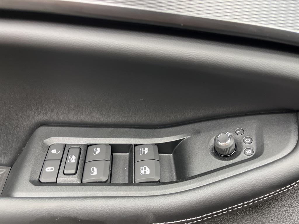 new 2025 Jeep Grand Cherokee L car, priced at $42,220
