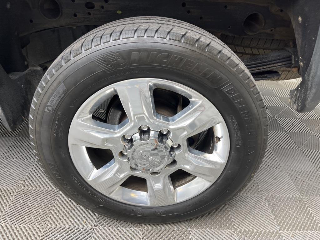 used 2017 GMC Sierra 2500 car, priced at $21,000