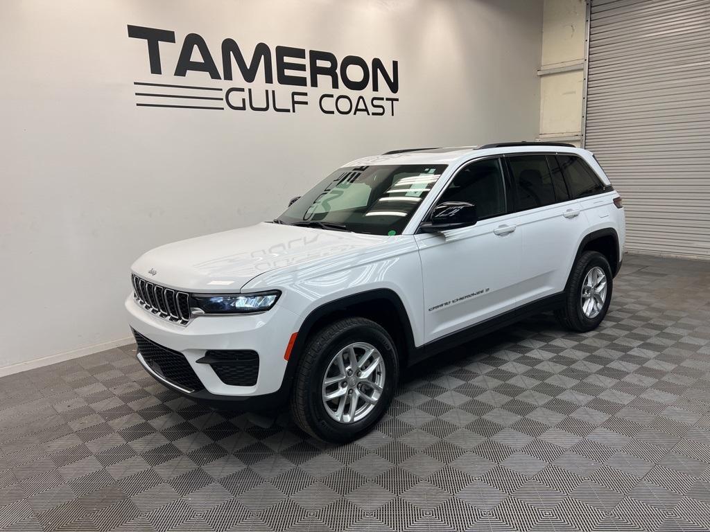 new 2025 Jeep Grand Cherokee car, priced at $37,882