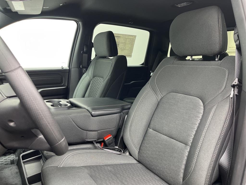 new 2025 Ram 1500 car, priced at $52,424