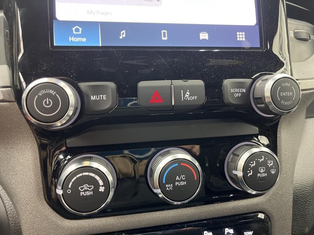 new 2025 Ram 1500 car, priced at $52,424