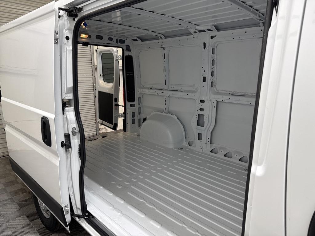 new 2025 Ram ProMaster 2500 car, priced at $51,164