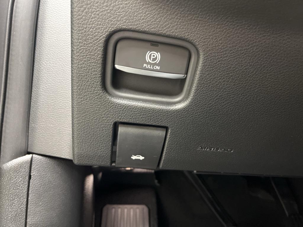 new 2025 Jeep Grand Cherokee car, priced at $45,000