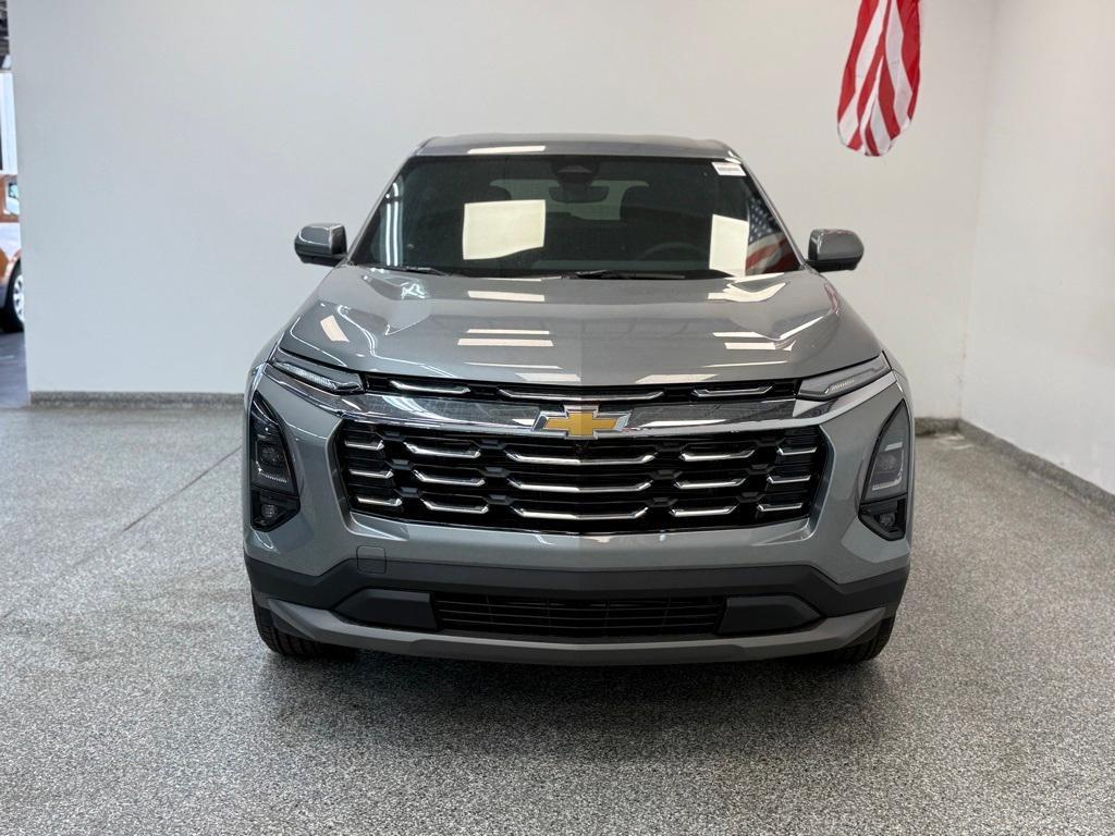 new 2026 Chevrolet Equinox car, priced at $32,415