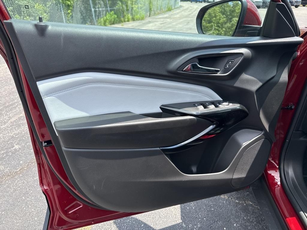 new 2025 Chevrolet Trax car, priced at $24,335