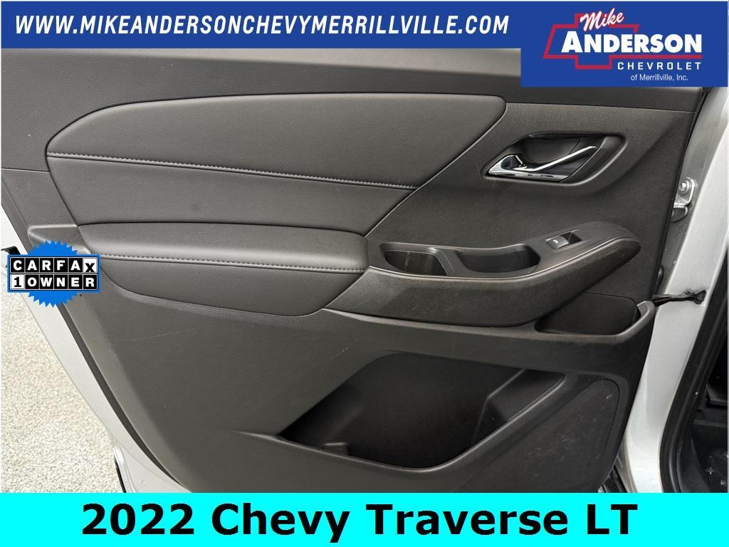 used 2022 Chevrolet Traverse car, priced at $29,400