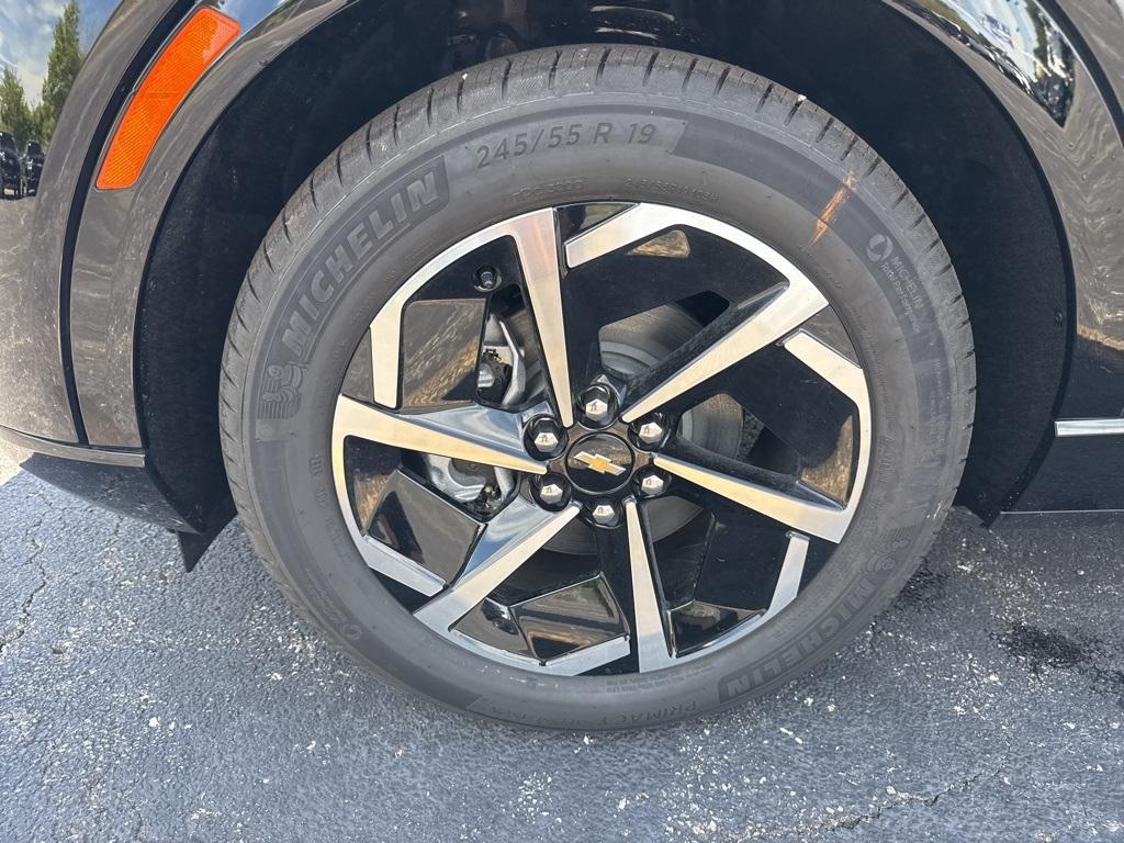 new 2025 Chevrolet Equinox EV car, priced at $42,485