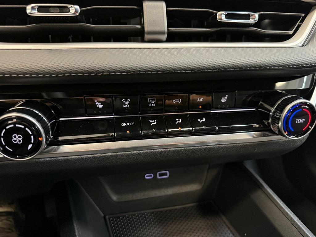 new 2026 Chevrolet Equinox car, priced at $33,995
