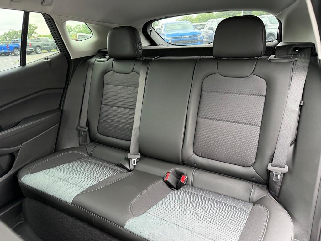 new 2025 Chevrolet Trax car, priced at $24,335
