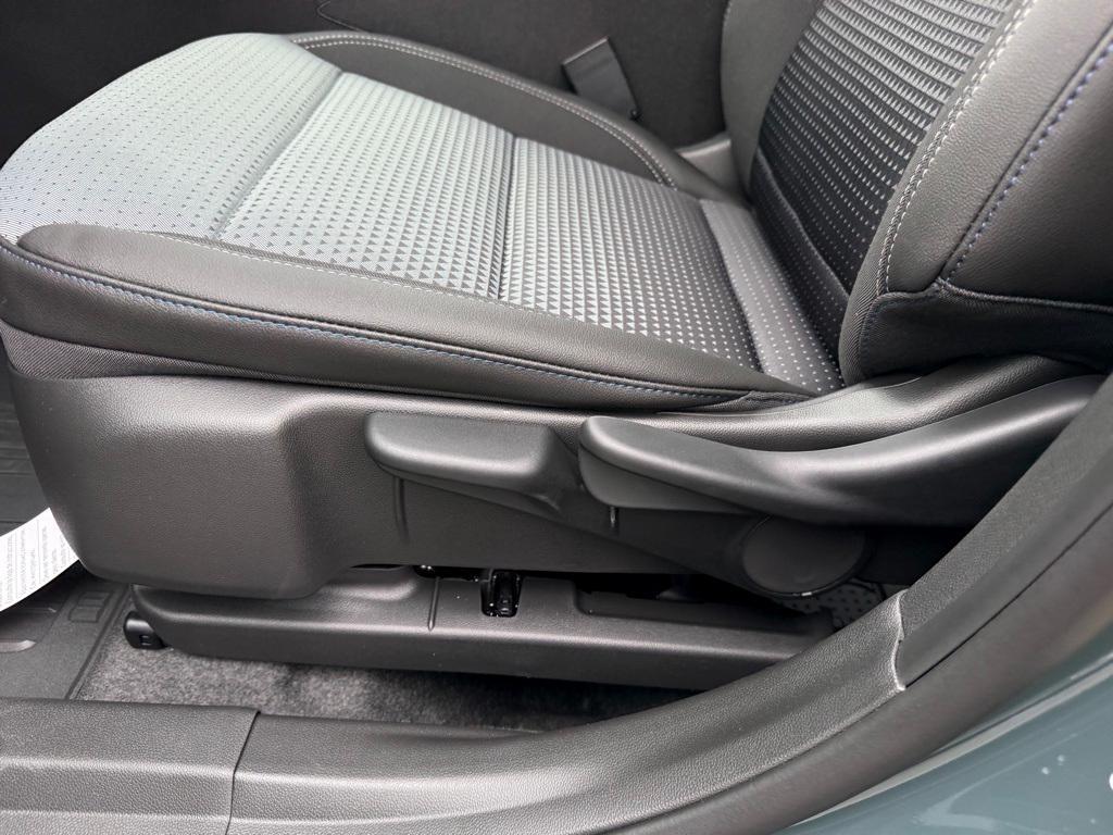 new 2025 Chevrolet Trax car, priced at $24,335