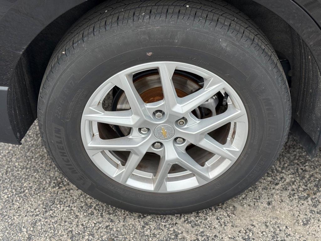 used 2022 Chevrolet Equinox car, priced at $22,600