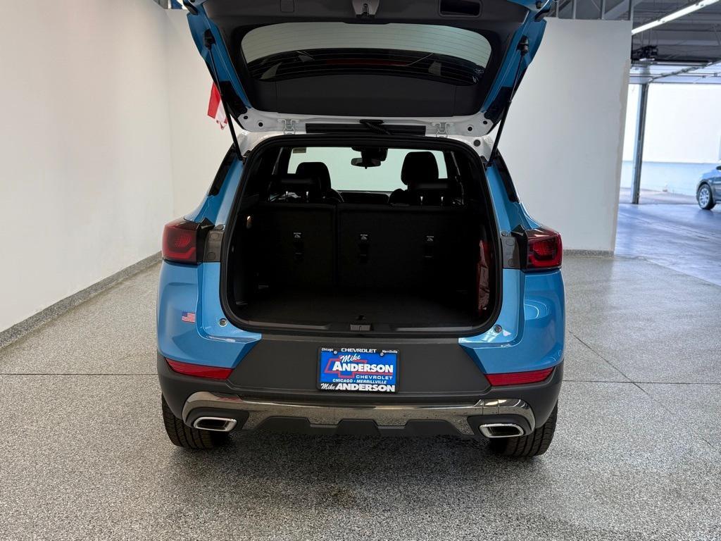 new 2025 Chevrolet TrailBlazer car, priced at $28,495