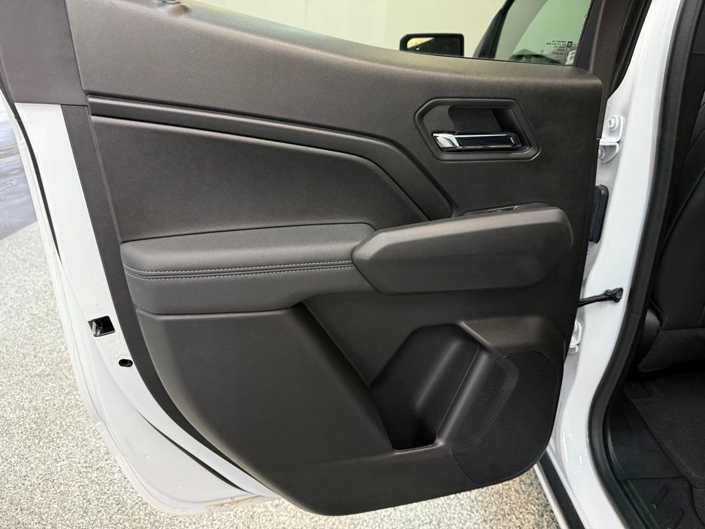 new 2025 Chevrolet Colorado car, priced at $38,995