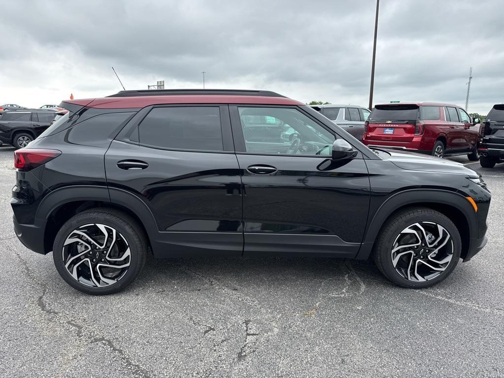 new 2025 Chevrolet TrailBlazer car, priced at $28,995