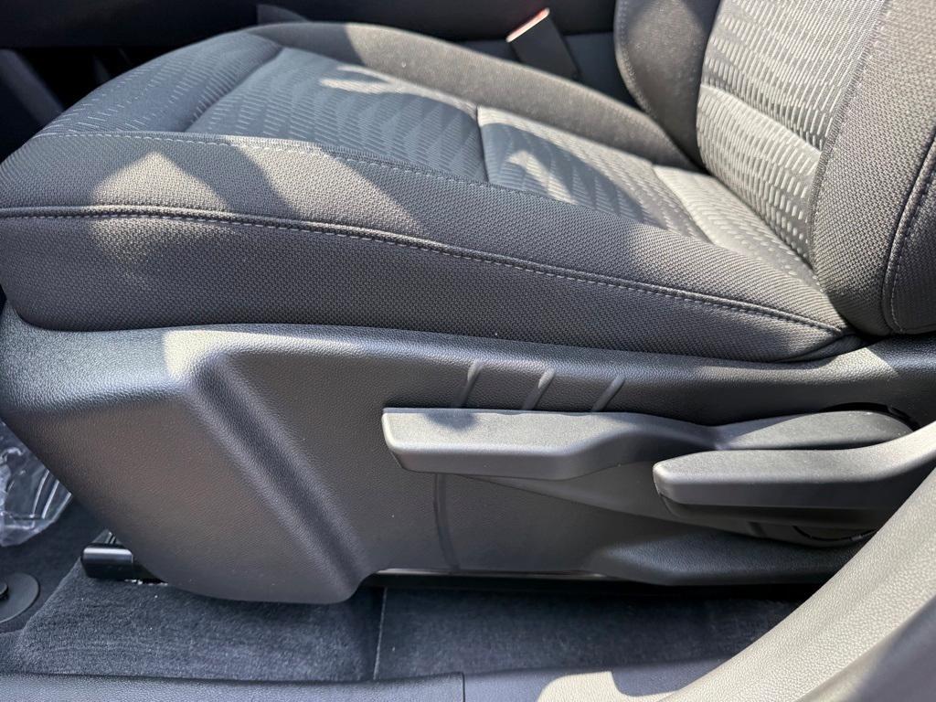 new 2026 Chevrolet Equinox car, priced at $31,035