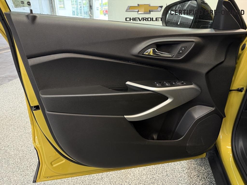 used 2025 Chevrolet Trax car, priced at $22,998