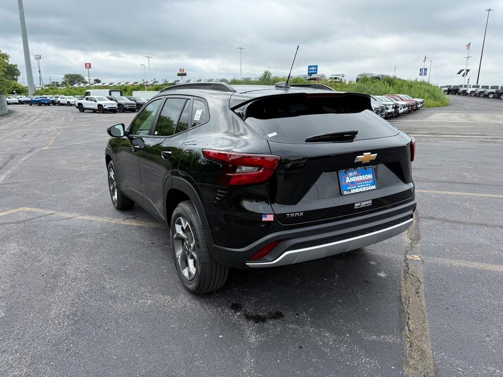 new 2025 Chevrolet Trax car, priced at $24,335