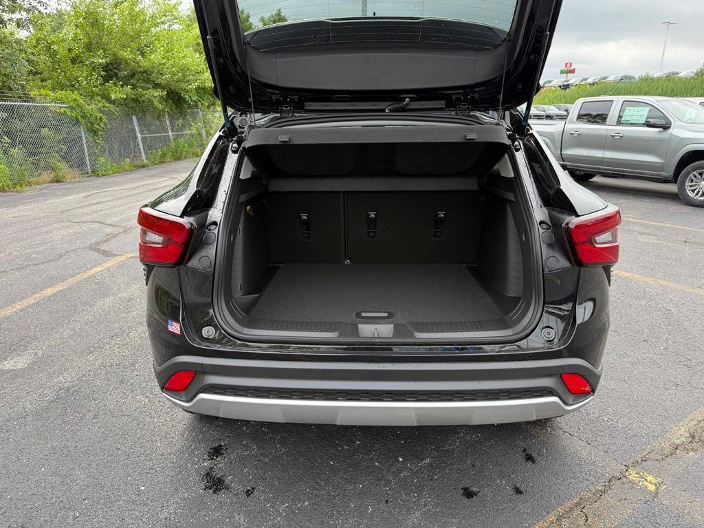 new 2025 Chevrolet Trax car, priced at $24,335
