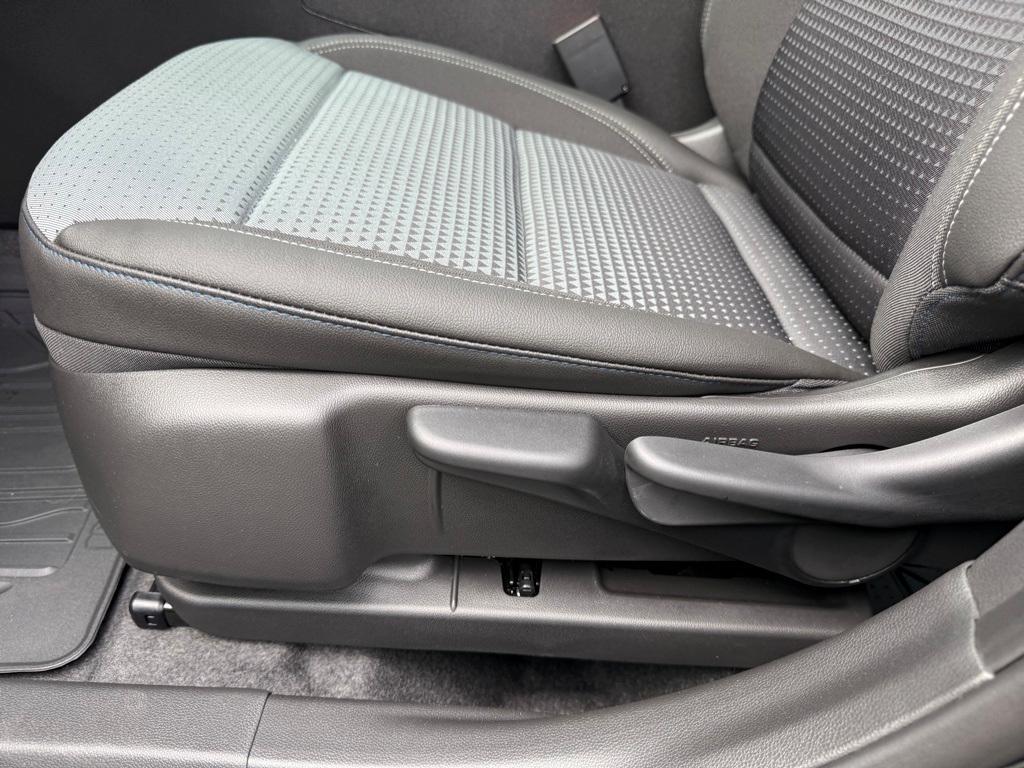 new 2025 Chevrolet Trax car, priced at $24,335