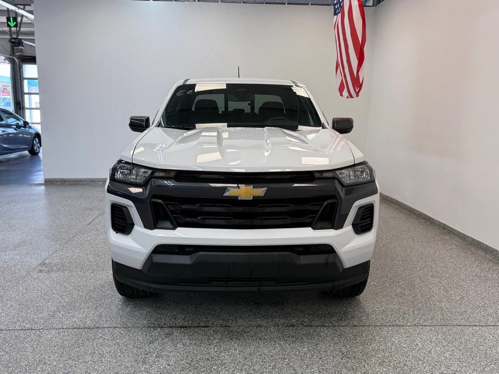 new 2025 Chevrolet Colorado car, priced at $35,995