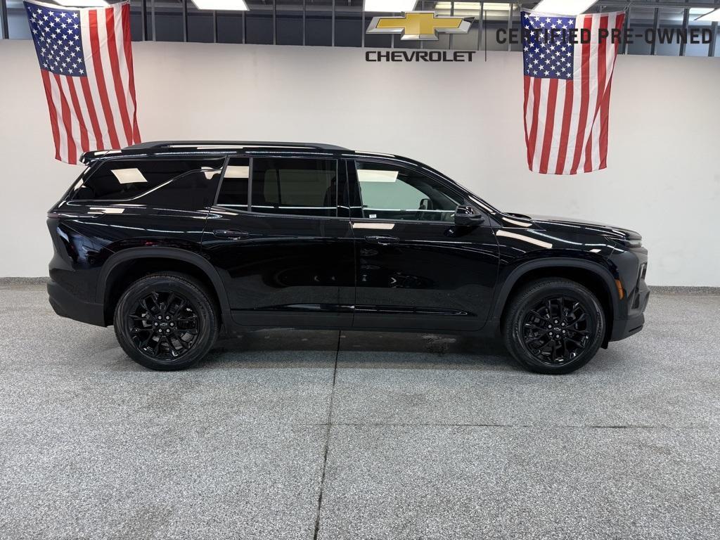 used 2024 Chevrolet Traverse car, priced at $44,989