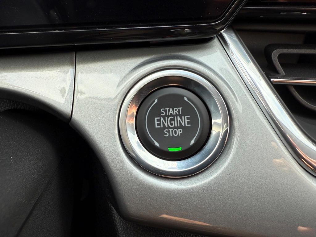 new 2025 Chevrolet Trax car, priced at $24,335